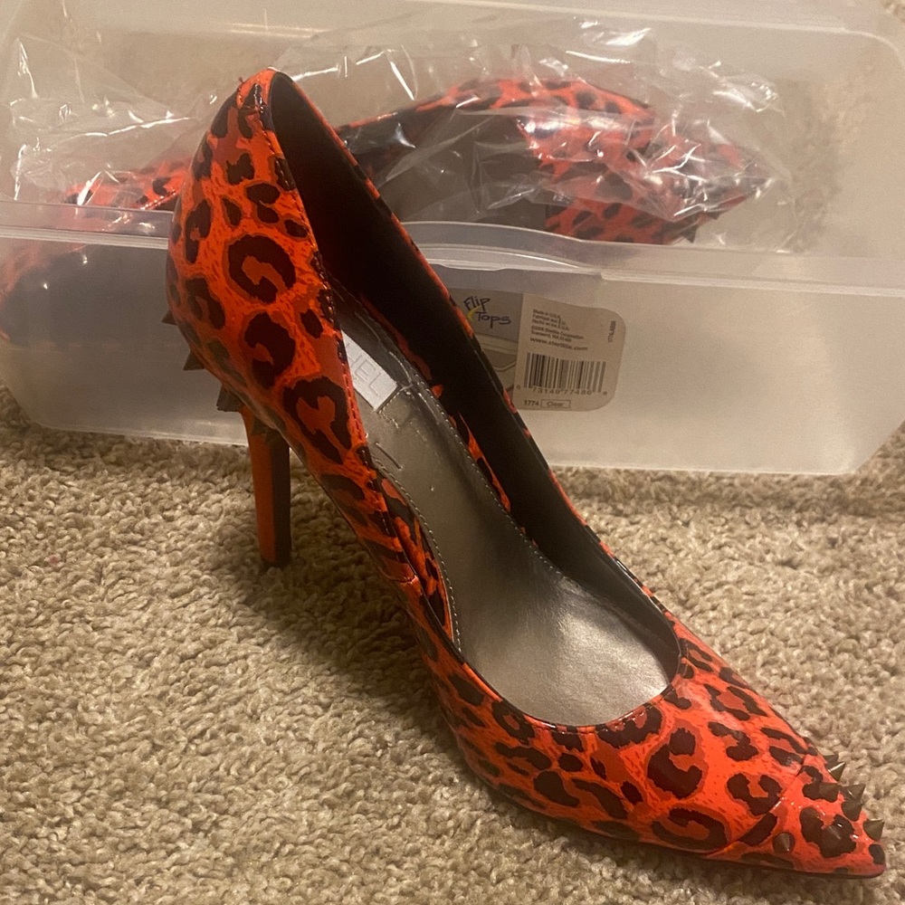 RACHEL Rachel Roy Red Leopard Print Heels